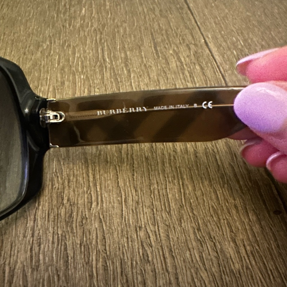 Burberry Black Sunglasses with Check Case | Burberry B4105-M 3346/8g - Picture 7 of 7